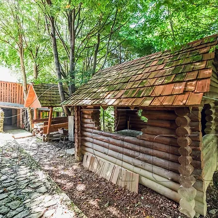 під магурою Hotel 3*