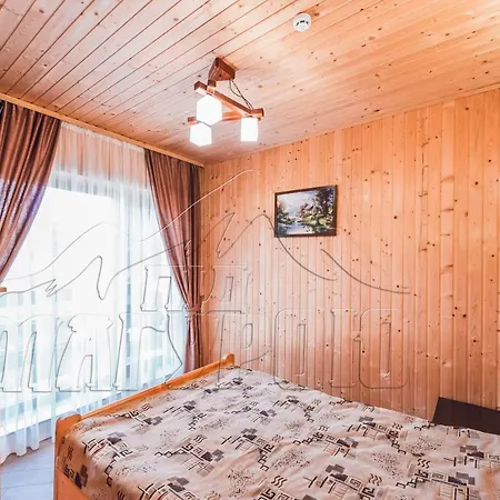 під магурою