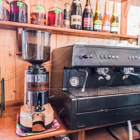 під магурою