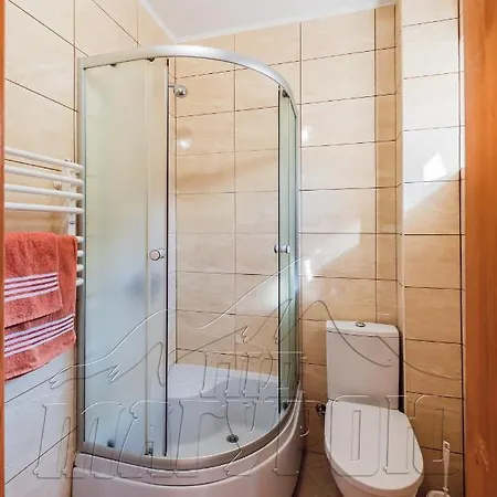 під магурою Ξενοδοχείο Pilipets